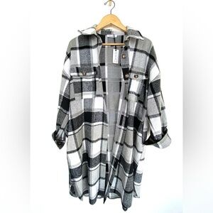🆕 NWT DAPHNE LO Shacket long line plaid Womens size L